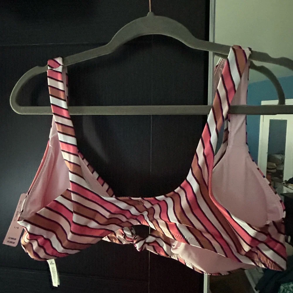 NWT Victoria’s Secret Bikini Top 👙 - Picture 6 of 8